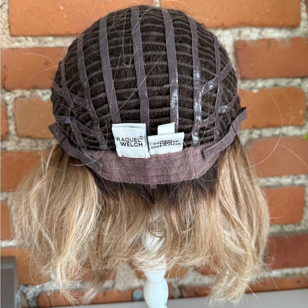 Raquel Welch Wig Unfiltered Heat Friendly, Mono Top Lace Front SS Wheat RL 14/22 - Picture 6 of 8